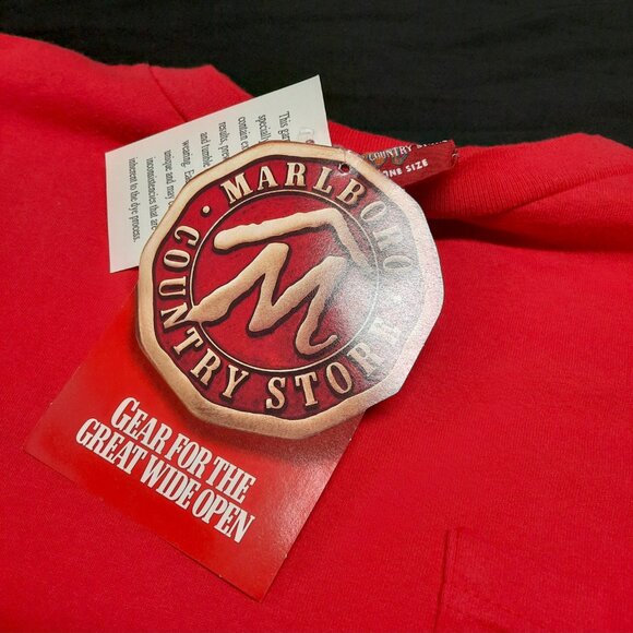 Vintage Marlboro Pocket T-shirt Men's Size XL Deadstock New with Tags NWT Red - Picture 6 of 9
